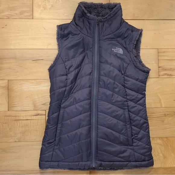 The North Face Jackets & Blazers - The North Face Vest Womens XS Purple Reversible Mossbud Swirl Fleece Wind Warm